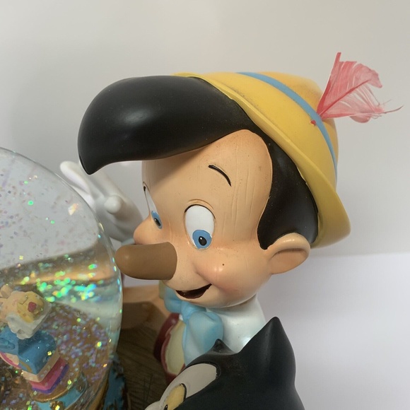 Disney Pinocchio & Figaro Magic Musical Animated Snow Globe Brahm's Waltz READ - Picture 3 of 9